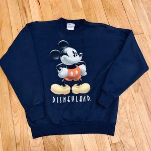 VINTAGE MICKEY MOUSE DISNEYLAND SWEATSHIRT!